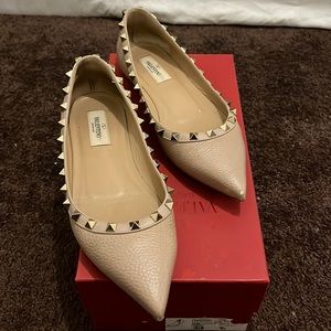 Valentino Garavani Flats Sz 7.5